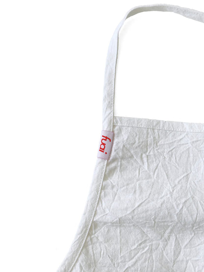 kangaroo apron / white